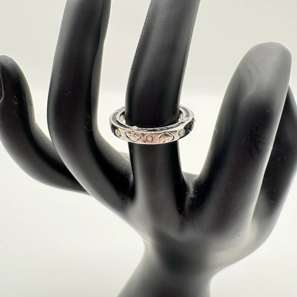 Vintage Silver Heart And Swirl‎ Eternity Band Ring With Accent Stones Size 5 1/2